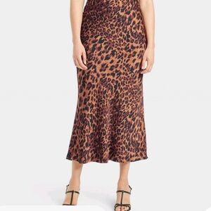 Last one! Women's Leopard Print Slip Skirt, Size Large, NWT!